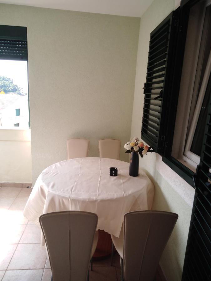 Apartman Ozi Petrovac Kültér fotó